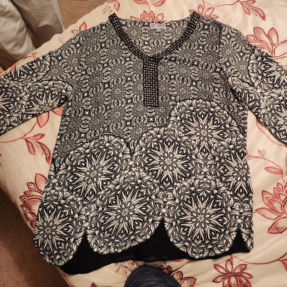 Macy's brand JM SIZE large